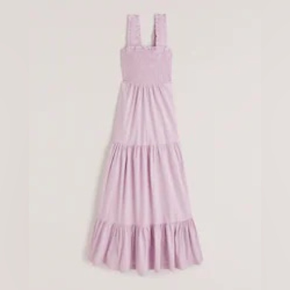Abercrombie & Fitch
Smocked Bodice Easy Maxi Dress